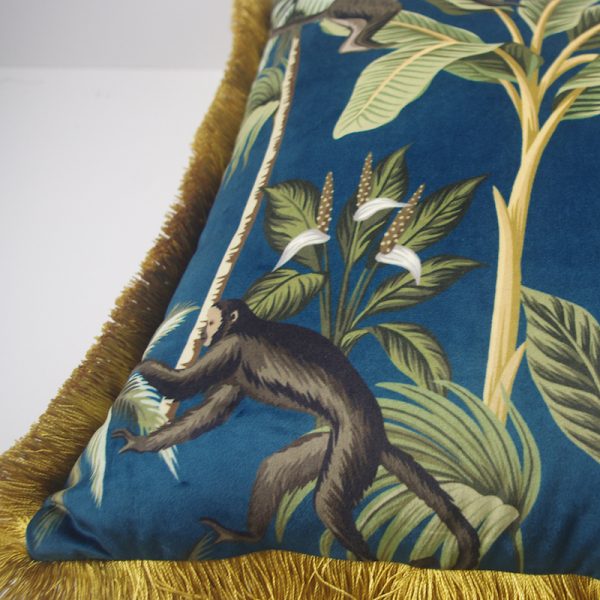Simple Retro Green Gold Pillow Decoration - Image 5